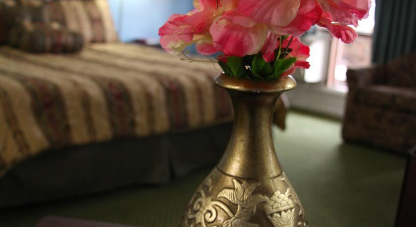 Village Inn سالينا الغرفة الصورة